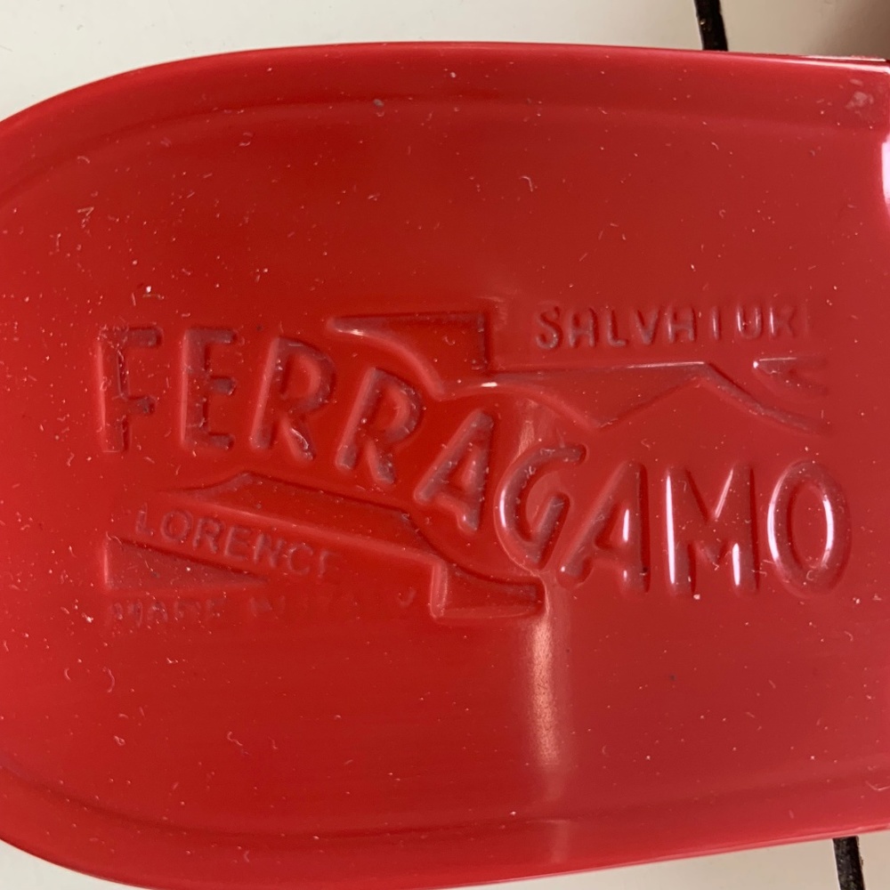 Salvatore Ferragamo Red Bali Bow Sandals - Picture 3 of 8